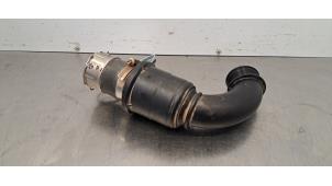 Intercooler Schlauch van een Volkswagen Amarok 2.0 TDI 16V 4Motion 2024