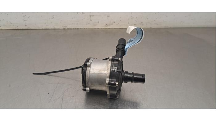 Begagnade Extra vattenpump Hyundai Ioniq 5 (NE) 77/84 kWh AWD Pris € 60,50 Inklusive moms erbjuds av Autohandel Didier