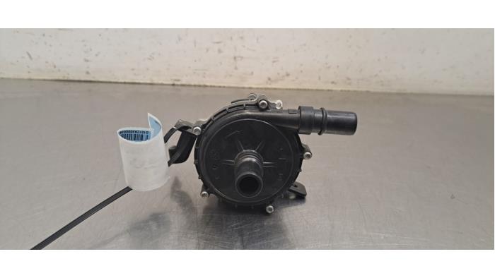 Begagnade Extra vattenpump Hyundai Ioniq 5 (NE) 77/84 kWh AWD Pris € 66,55 Inklusive moms erbjuds av Autohandel Didier