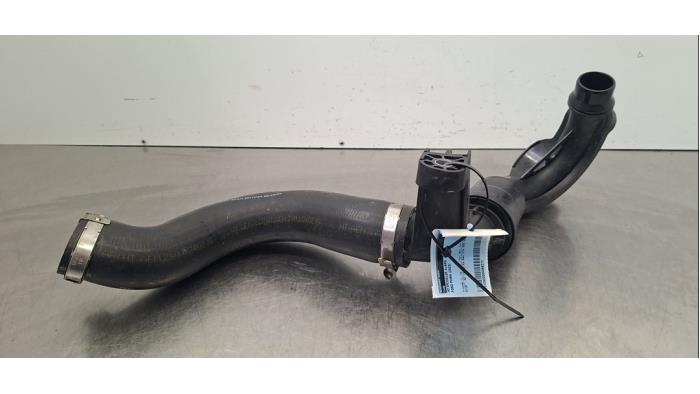 Gebrauchte Intercooler Schlauch Ford Puma 1.0 Ti-VCT EcoBoost mHEV 12V Preis € 30,25 Mit Mehrwertsteuer angeboten von Autohandel Didier