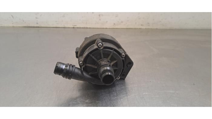 Begagnade Extra vattenpump Citroen Jumpy ë-Jumpy Pris € 42,35 Inklusive moms erbjuds av Autohandel Didier
