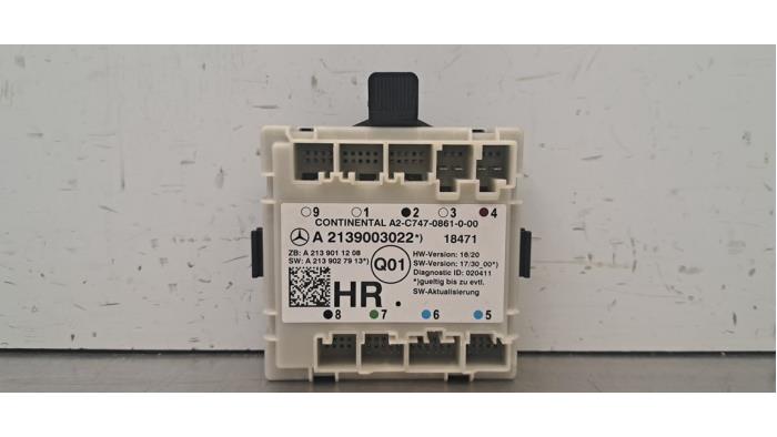 Używane Modul centralnego zamka Mercedes C (W205) C-220d 2.0 Turbo 16V Cena € 36,30 Z VAT oferowane przez Autohandel Didier