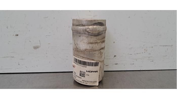 Usagé Déshydrateur clim Fiat 500X (334) 1.3 FireFly Turbo 150 16V Prix € 36,30 Prix TTC proposé par Autohandel Didier