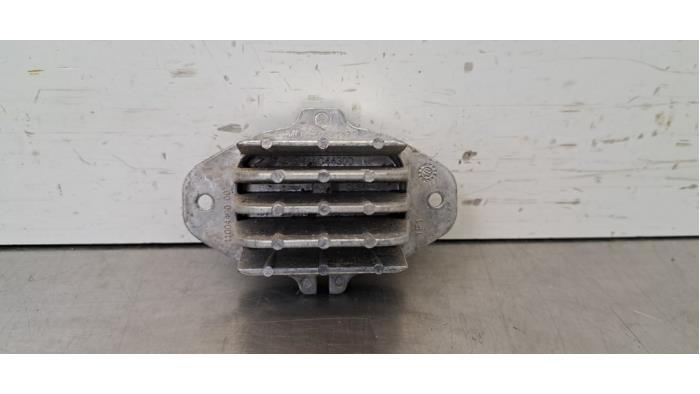 Używane Modułowy reflektor LED Fiat 500X (334) 1.3 FireFly Turbo 150 16V Cena € 30,25 Z VAT oferowane przez Autohandel Didier