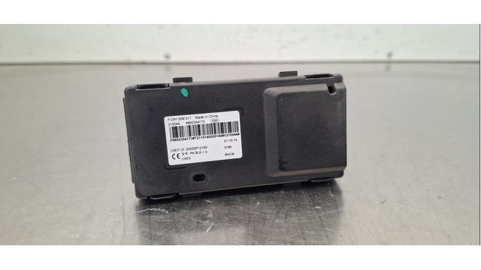 Używane Keyless Entry-Antena Lynk &amp; Co 01 1.5 PHEV Cena € 24,20 Z VAT oferowane przez Autohandel Didier