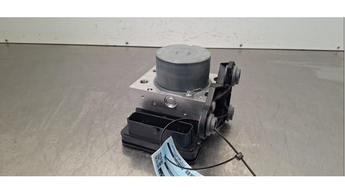 Usagé Pompe ABS Skoda Fabia IV (PJ3) 1.0 TSI 12V Prix € 266,20 Prix TTC proposé par Autohandel Didier