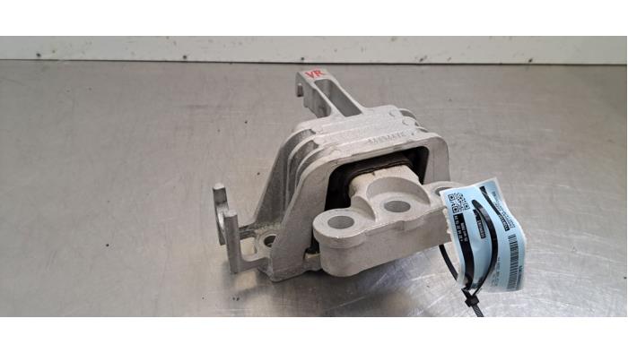 Used Engine mount MG MG3 1.5 Hybrid+ Price € 48,40 Inclusive VAT offered by Autohandel Didier