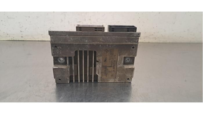 Używane Modul gateway Porsche Taycan (Y1A) 4S Cena € 229,90 Z VAT oferowane przez Autohandel Didier