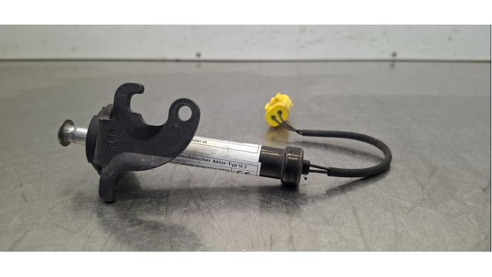 Używane Silownik HSR Mini Mini (F56) 1.5 12V Cooper Cena € 48,40 Z VAT oferowane przez Autohandel Didier