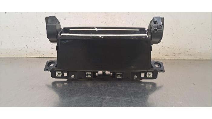 Używane Schowek Peugeot 208 II (UB/UH/UP) e-208 50 kWh Cena € 30,25 Z VAT oferowane przez Autohandel Didier