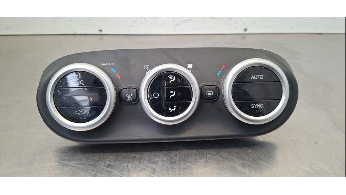 Usagé Commande chauffage Fiat 500X (334) 1.6 D 16V Multijet Prix € 102,85 Prix TTC proposé par Autohandel Didier