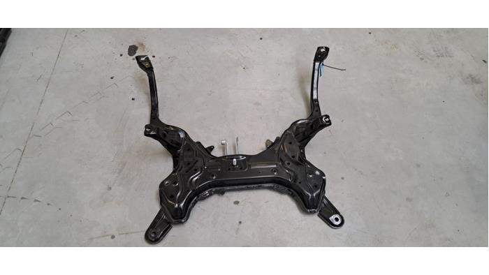 Usados Subchasis Toyota Yaris IV (P21/PA1/PH1) 1.5 12V Hybrid 115 Precio € 332,75 IVA incluido ofrecido por Autohandel Didier