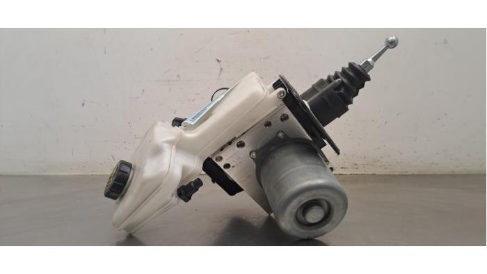 Usagé Servo frein Landrover Range Rover Evoque II (LZC/LZS/LZH) 2.0 D200 MHEV 16V AWD Prix € 1.633,50 Prix TTC proposé par Autohandel Didier