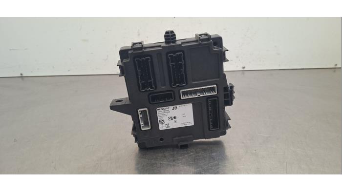 Used Body control computer Renault Megane E-Tech (RCB) 60 kWh Price € 399,30 Inclusive VAT offered by Autohandel Didier