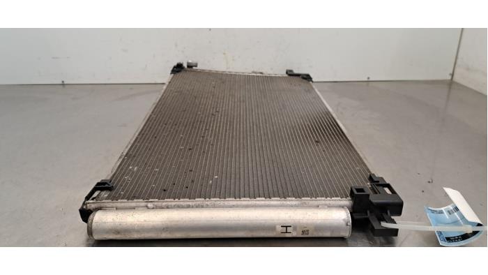 Klima Kondensor van een Toyota Yaris IV (P21/PA1/PH1) 1.5 12V Hybrid 115 2022