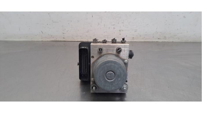 Begagnade ABS-pump Fiat Ducato (250) 2.2 D 140 Multijet 3 Pris € 332,75 Inklusive moms erbjuds av Autohandel Didier