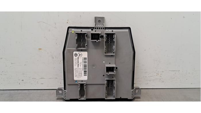 Used Body control computer Mercedes G (463) G 400 d 2.9 24V Price € 163,35 Inclusive VAT offered by Autohandel Didier
