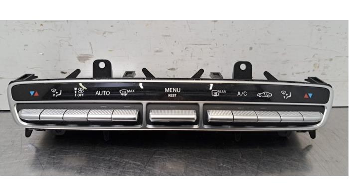 Usagé Commande chauffage Mercedes G (463) G 400 d 2.9 24V Prix € 163,35 Prix TTC proposé par Autohandel Didier