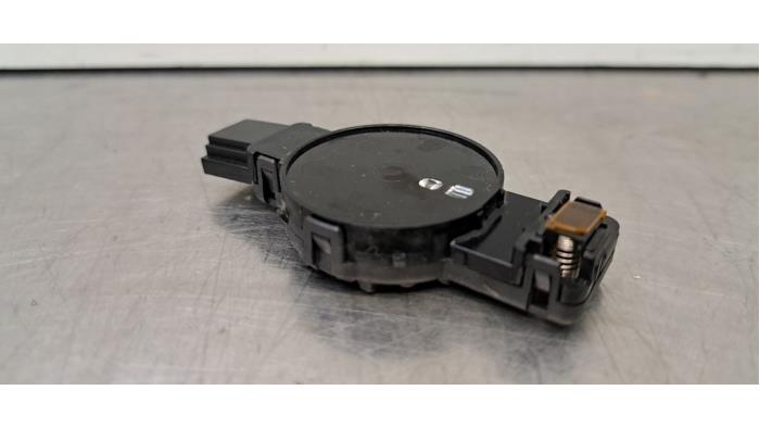 Begagnade Regnsensor Audi Q3 (8UB/8UG) 2.0 TDI 16V 150 Pris € 24,20 Inklusive moms erbjuds av Autohandel Didier