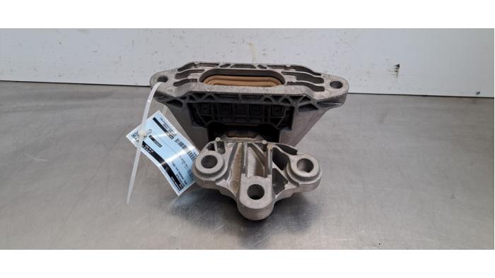 Used Engine mount Opel Insignia Sports Tourer 1.5 CDTI 12V Price € 84,70 Inclusive VAT offered by Autohandel Didier