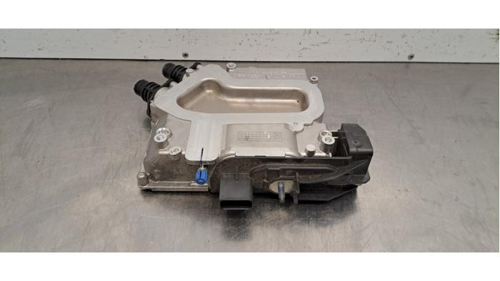 Używane DC/CD konwertor Peugeot 2008 (UD/UK/UR/US/UX) 1.2 Hybrid 136 Cena € 399,30 Z VAT oferowane przez Autohandel Didier