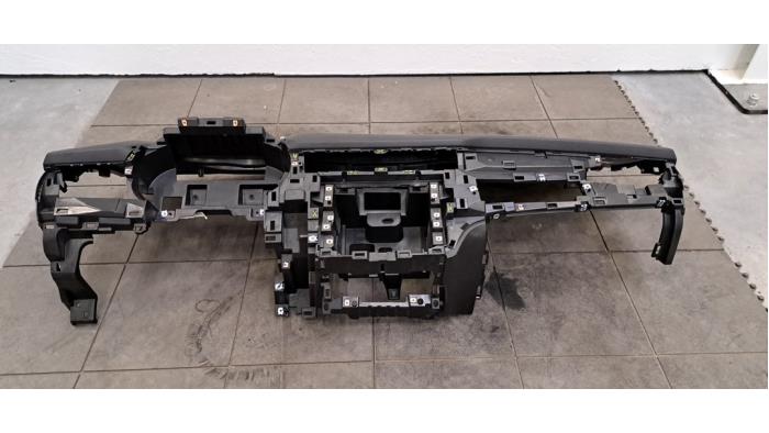 Używane Panel MG MG3 1.5 Hybrid+ Cena € 665,50 Z VAT oferowane przez Autohandel Didier