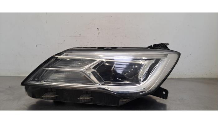 Używane Reflektor lewy MG MG3 1.5 Hybrid+ Cena € 399,30 Z VAT oferowane przez Autohandel Didier