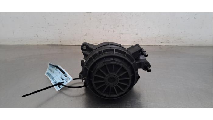 Gebrauchte Kraftstofffilter Mercedes G (463) G 400 d 2.9 24V Preis € 96,80 Mit Mehrwertsteuer angeboten von Autohandel Didier