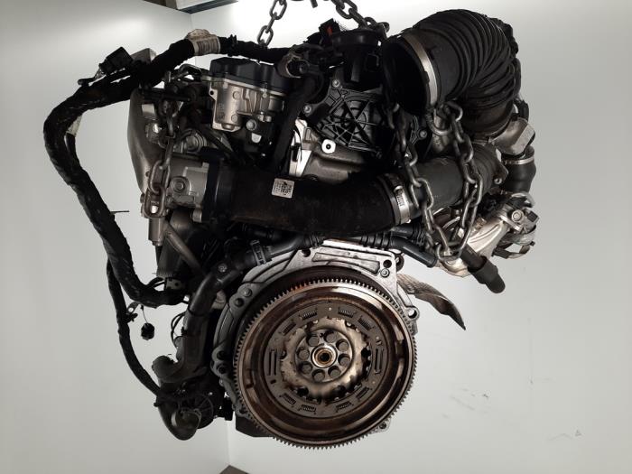 Motor van een Audi Cabrio (B4) 2.6 E 2021