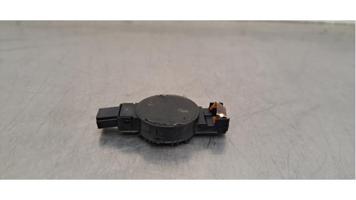 Begagnade Regnsensor BMW 4 serie Gran Coupe (G26) 425i 2.0 TwinPower Turbo 16V Pris € 60,50 Inklusive moms erbjuds av Autohandel Didier