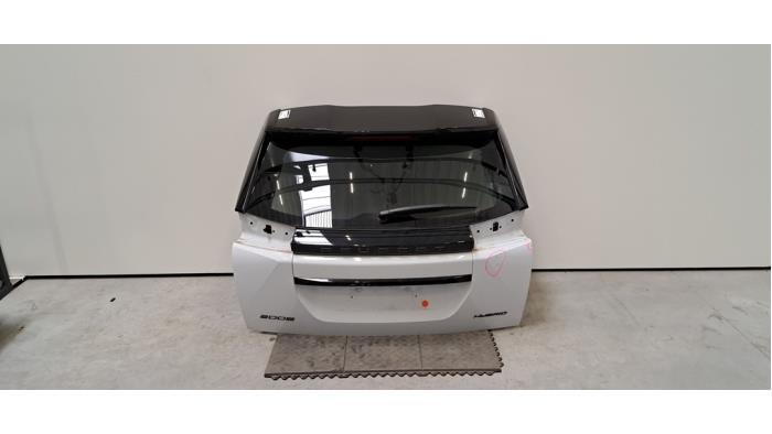 Begagnade Baklucka Peugeot 2008 (UD/UK/UR/US/UX) 1.2 Hybrid 136 Pris € 459,80 Inklusive moms erbjuds av Autohandel Didier