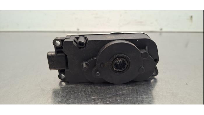 Radiator active air flap actuator