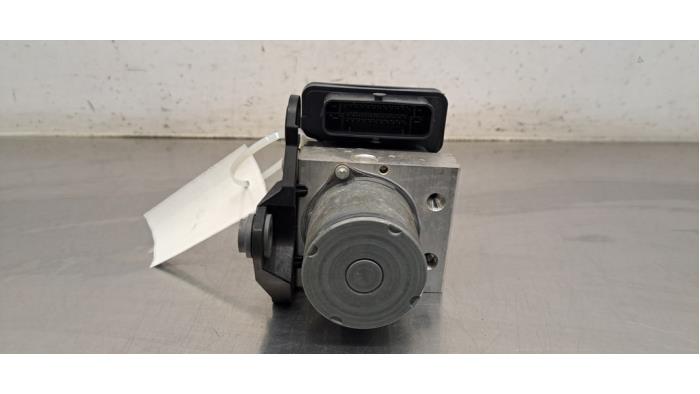 Usagé Bloc ABS Volkswagen Polo VI (AW1) 1.6 TDI 16V 95 Prix € 60,50 Prix TTC proposé par Autohandel Didier