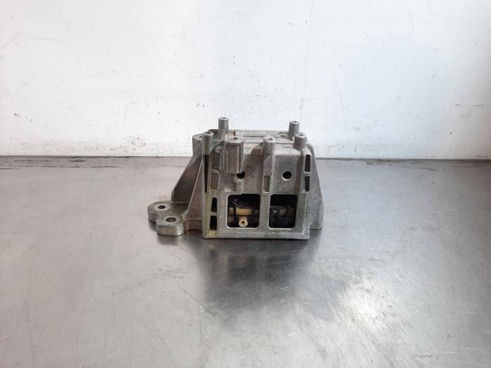 Used Engine mount Fiat Tipo (356W/357W) 1.5 Turbo Hybrid 16V Price € 66,55 Inclusive VAT offered by Autohandel Didier
