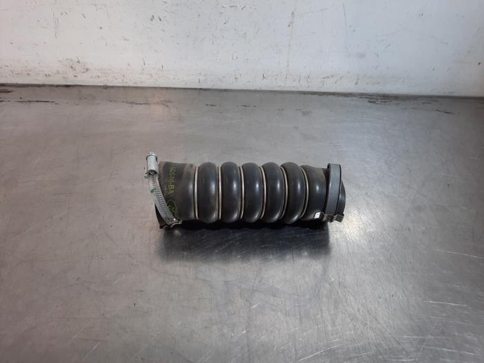 Gebrauchte Intercooler Schlauch Ford Transit Courier 1.5 TDCi 75 Preis € 24,20 Mit Mehrwertsteuer angeboten von Autohandel Didier