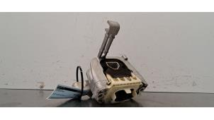 Engine mount from a Volkswagen Polo VI (AW1) 1.0 TSI 12V 2021
