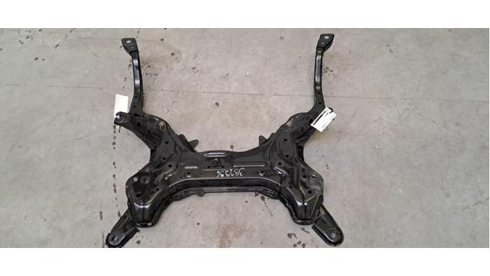 Usados Subchasis Toyota Yaris IV (P21/PA1/PH1) 1.5 12V Hybrid 115 Precio € 332,75 IVA incluido ofrecido por Autohandel Didier