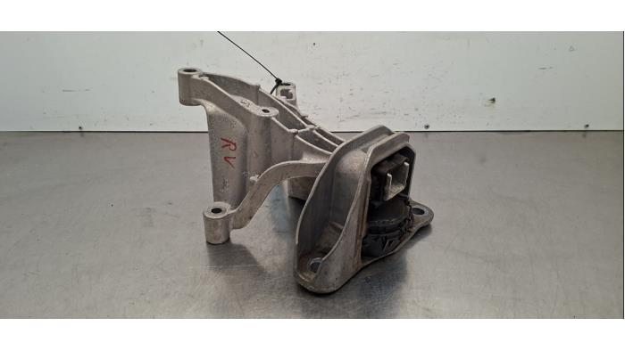 Used Engine mount Nissan Juke (F16) 1.0 DIG-T 12V Price € 60,50 Inclusive VAT offered by Autohandel Didier