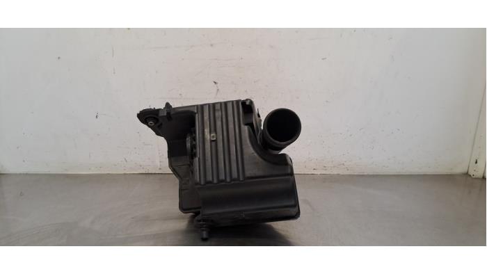 Begagnade Luftfilterhus Mercedes B (W245) 1.7 B-170 16V Pris € 30,25 Inklusive moms erbjuds av Autohandel Didier