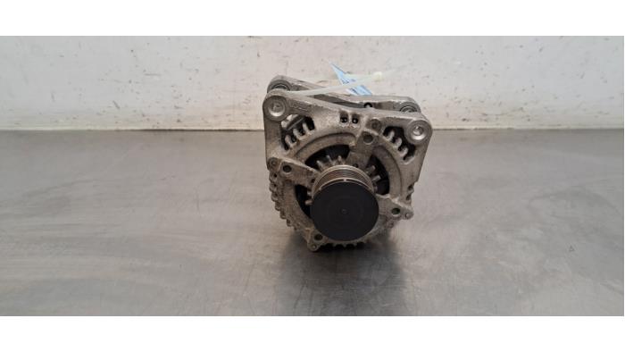 Begagnade Dynamo Ford Fiesta 7 1.0 EcoBoost 12V 100 Pris € 102,85 Inklusive moms erbjuds av Autohandel Didier