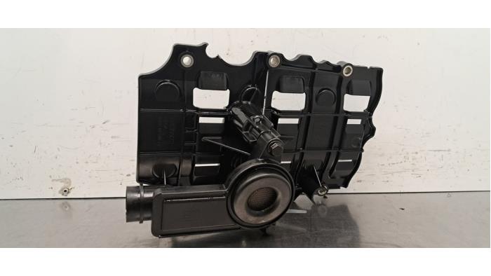 Używane Pompa oleju Volvo V40 (MV) 2.0 D2 16V Cena € 60,50 Z VAT oferowane przez Autohandel Didier
