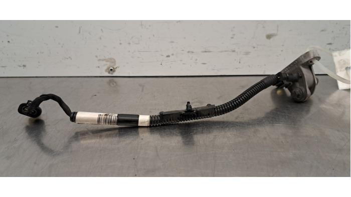 Begagnade Vevaxelsensor Volvo V40 (MV) 2.0 D2 16V Pris € 30,25 Inklusive moms erbjuds av Autohandel Didier