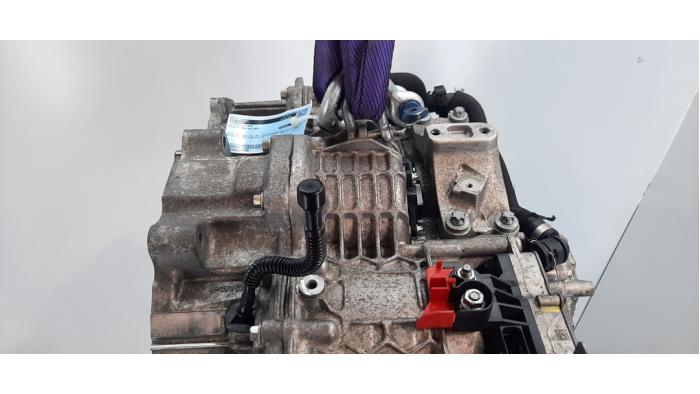 Getriebe van een Peugeot 2008 (UD/UK/UR/US/UX) 1.2 Hybrid 136 2024