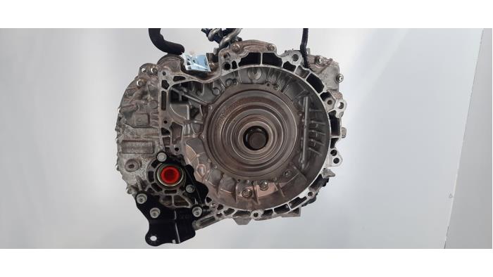 Getriebe van een Peugeot 2008 (UD/UK/UR/US/UX) 1.2 Hybrid 136 2024