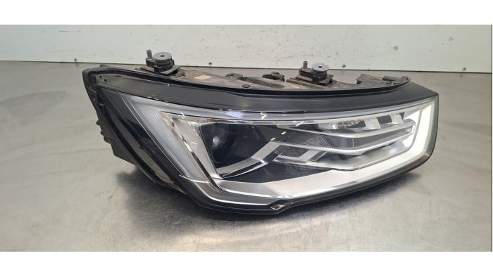 Używane Reflektor prawy Audi A1 Sportback (8XA/8XF) 1.4 TDI Ultra 12V Cena € 459,80 Z VAT oferowane przez Autohandel Didier