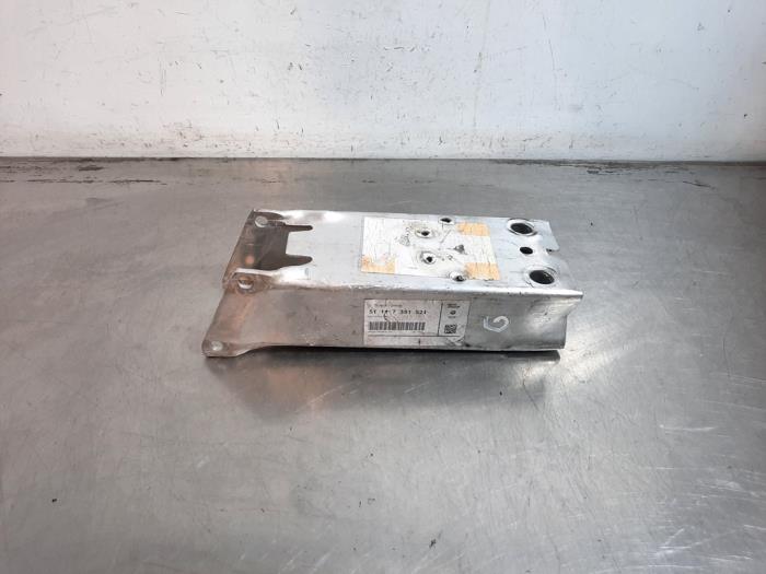 Front side member – 7351521