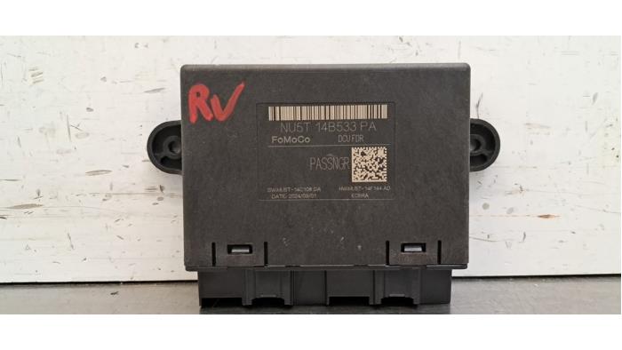 Używane Modul centralnego zamka Ford Ranger 3.0 V6 EcoBoost Raptor 4x4 Cena € 48,40 Z VAT oferowane przez Autohandel Didier