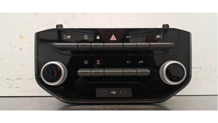 Usagé Commande chauffage Dacia Spring 65 Prix € 266,20 Prix TTC proposé par Autohandel Didier
