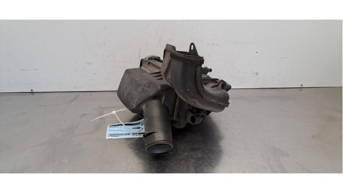 Begagnade Luftfilterhus Nissan Micra (K14) 1.0 IG-T 92 Pris € 60,50 Inklusive moms erbjuds av Autohandel Didier
