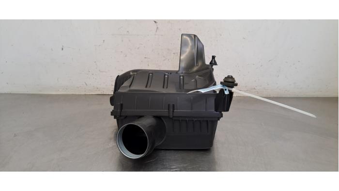 Begagnade Luftfilterhus Volvo XC40 (XZ) 1.5 T4 Plug-in Hybrid 12V Pris € 66,55 Inklusive moms erbjuds av Autohandel Didier